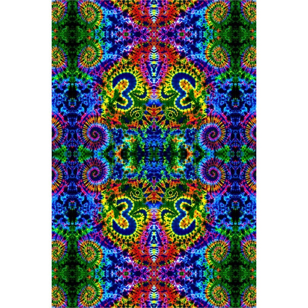 Oversized Tie-Dye Towel With Tapestry Design.